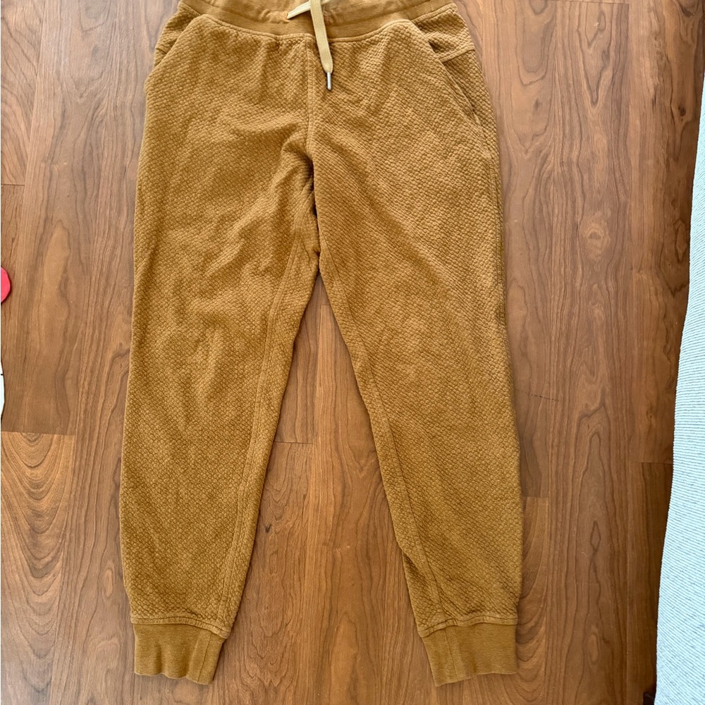 Lululemon textured joggers
